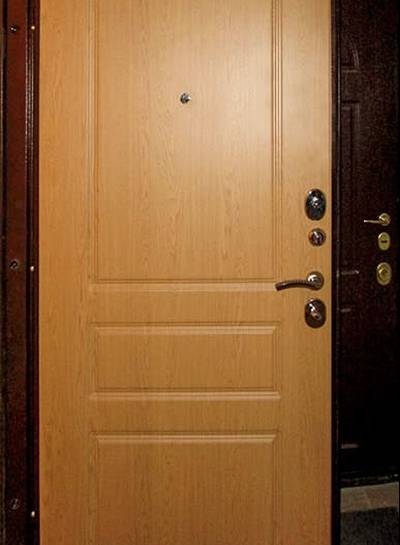 Дверь в квартиру с наборным МДФ
